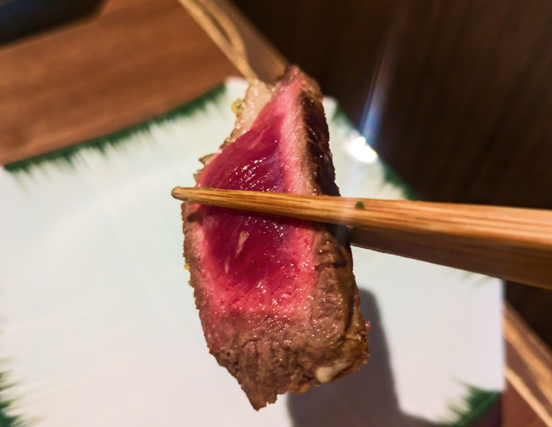 鉄板焼きやすむら 店内